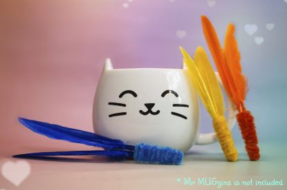 Picture of 3 Pack Handmade Goose Feather Fetch Toys for Cats – Stealth Version – Flies Like a Dart!