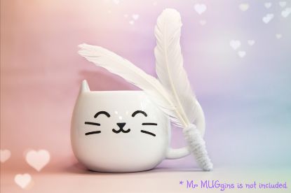 Picture of MUNIFICENT Whitey's handmade natural hen feather fetch toy for cat stealth version